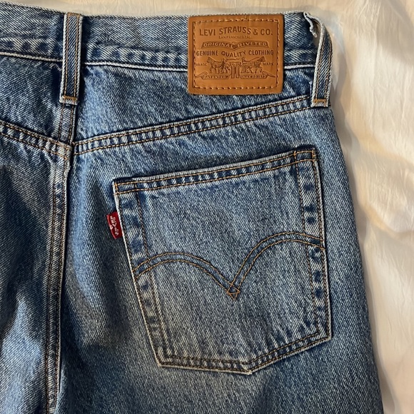 Levi’s size 27 high rise wedgie straight leg jeans - Picture 5 of 7